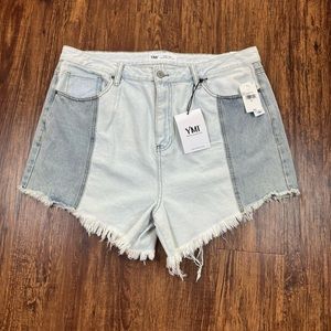 YMI  Women´s High - Rise Shorts Size 17/33